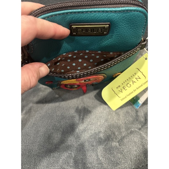 NEW CHALA TURQUOISE PARROT BIRD CELL PHONE CROSSBODY PURSE ADJUSTABLE STRAP - Picture 5 of 7